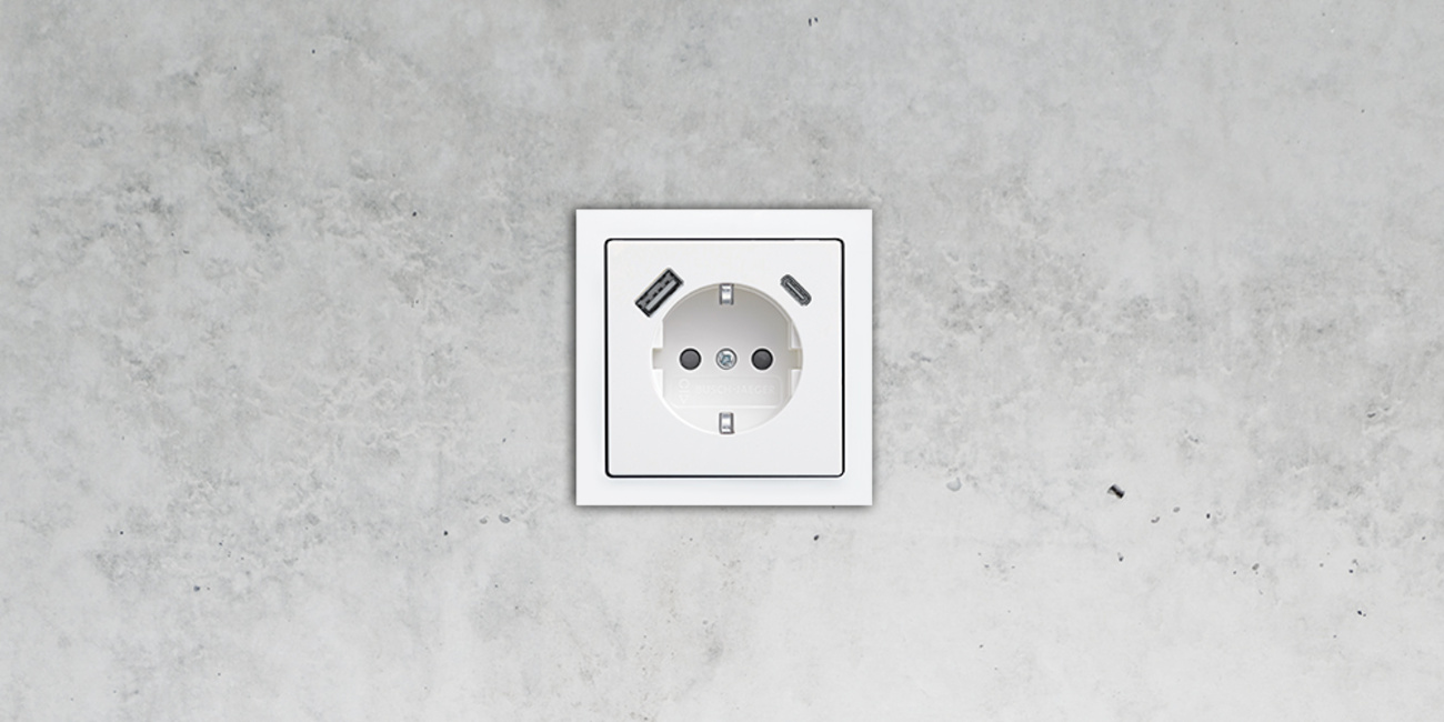 SCHUKO® USB-Steckdose bei AMH Elektrotechnik Meisterbetrieb e.K. in Reichertshofen